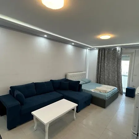 De Lux Hotel Shëngjin
