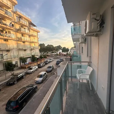 De Lux Hotel Shëngjin